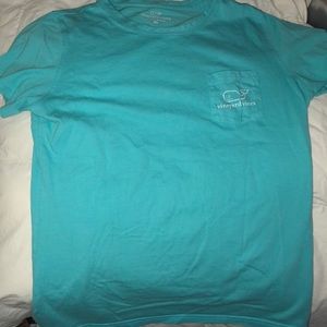 Blue xs vineyards vines woman’s t shirt